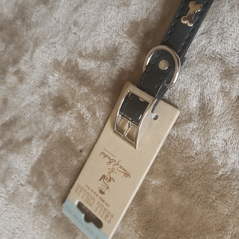 House of Barker sz small collar black leather with silver bones
